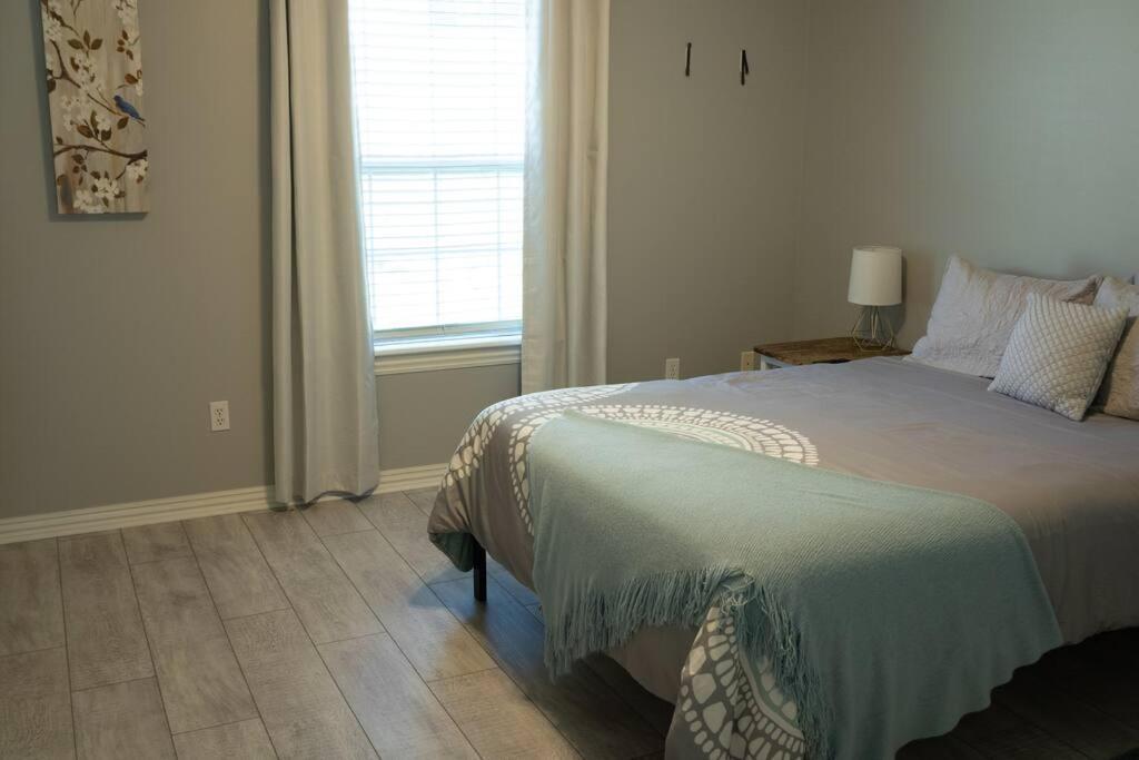 Walking Distance To Coler Mtn Bike - 3Br 2Ba Villa Bentonville Buitenkant foto