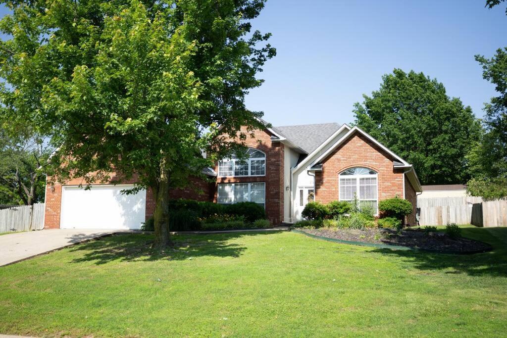 Walking Distance To Coler Mtn Bike - 3Br 2Ba Villa Bentonville Buitenkant foto